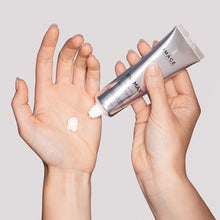 Load image into Gallery viewer, the MAX™ stem cell neck lift with VT®